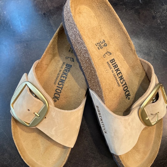 NWOT Birkenstock Madrid Big Gold Buckle Slide , Sandcastle Nubuck , Sz 39 / 9 - Picture 2 of 11